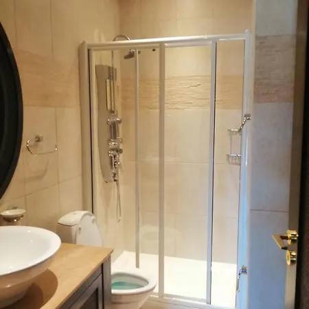 公寓 Quattro Sea View Beachfront Ap 6 拉纳卡