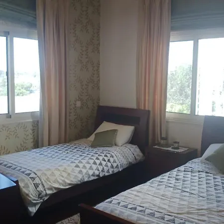 Quattro Sea View Beachfront Ap 6 Larnaca