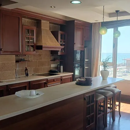 Lejlighed Quattro Sea View Beachfront Ap 6 *