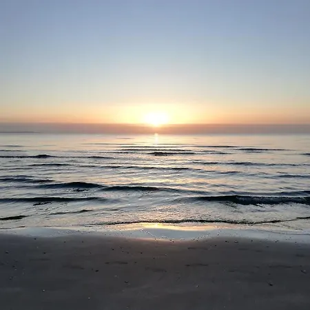 Quattro Sea View Beachfront Ap 6 *