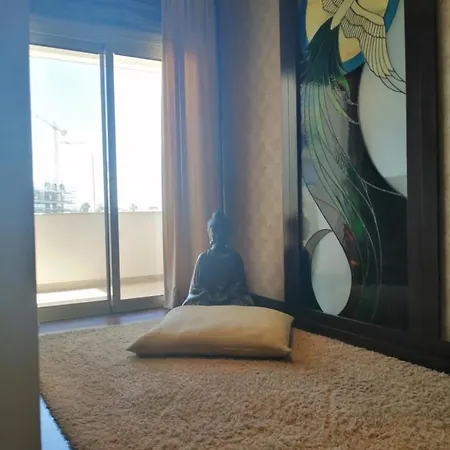 Quattro Sea View Beachfront Ap 6 شقة *