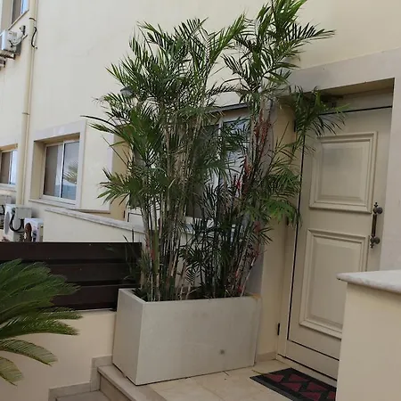 Quattro Sea View Beachfront Ap 6